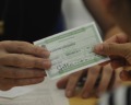 Posso faltar ao trabalho para regularizar minha situação eleitoral?
